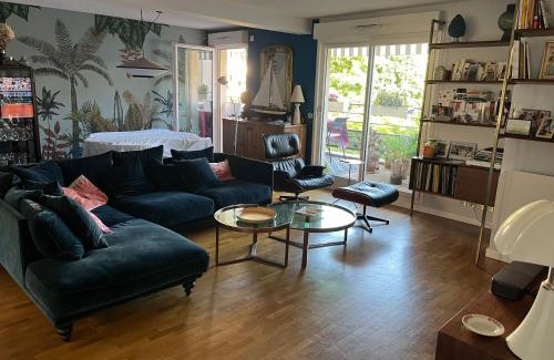 Quartier de Becon House | Chambre et salle de bains autonome dans un logement élégant