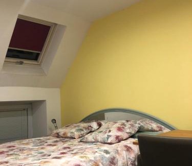 Chapelle-lez-Herlaimont House | Chambre meublée ferme D’Herlaimont
