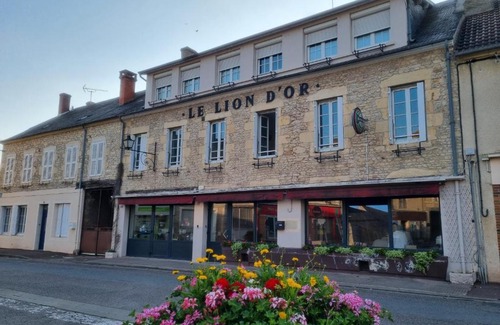 Nerondes House | Chambre Nérondes Le Lion d'Or