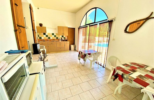 Mercuer House | Chambre NINA 2/4p, swimming pool, jacuzzi, large enclosed park, trampoline