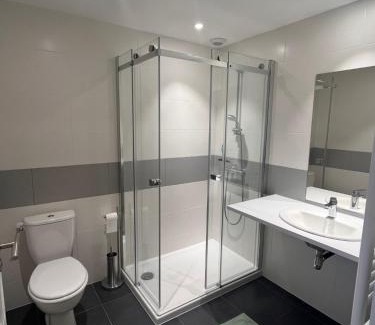 Le Girouard Apartment | Chambre o genereux