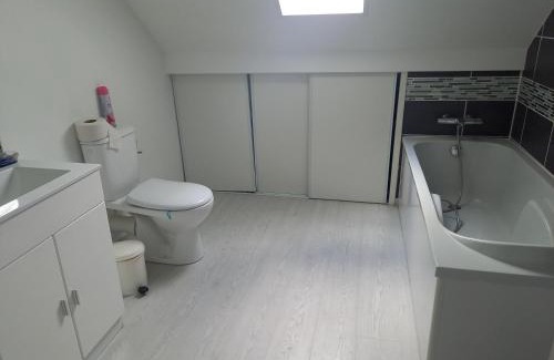 Montfort-le-Gesnois House | Chambre spacieuse