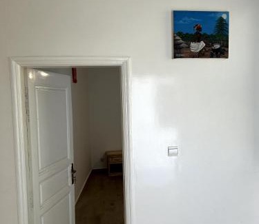 St. Louis House | Chambre spacieuse climatisée - SDB privée & Cuisine équipée & Breakfast