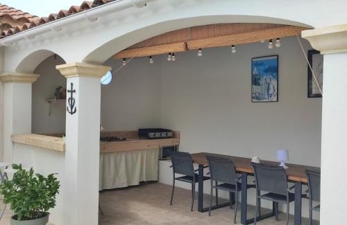 Saint-Bonnet-du-Gard Bed & Breakfast | Chambre studio