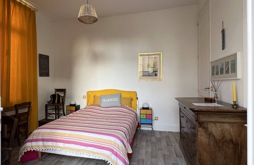 Vaux-sur-Mer Bed & Breakfast | Chambre sur la Falaise de Pontaillac au Pied de la Plage