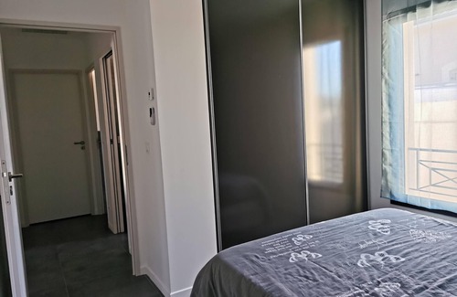 Plaissan Bed & Breakfast | Chambre Tout Confort, Salle D'eau et Toilettes Séparées 60 la Nuit