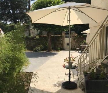 Rochecorbon Bed & Breakfast | Chambre Troglodytique Villa Marie Louise