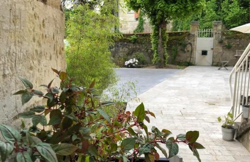Rochecorbon Bed & Breakfast | Chambre Troglodytique Villa Marie Louise