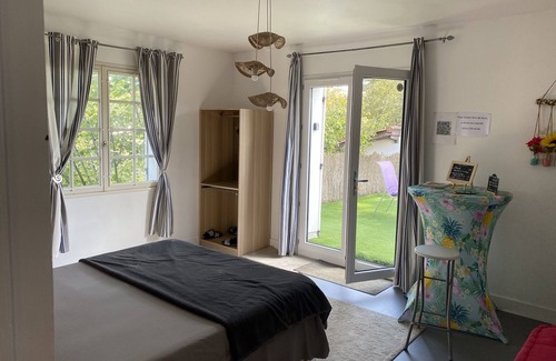 Saint-Morillon Bed & Breakfast | Chambres d'Élisa