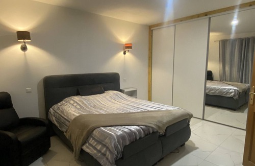 Allassac Bed & Breakfast | Chambres D'hôtes Élégante Prés de Varetz
