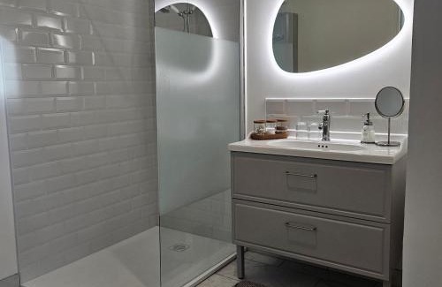 Messas Bed & Breakfast | Chambres d'hôtes avec piscine, cuisine et jardin à Messas - FR-1-590-488