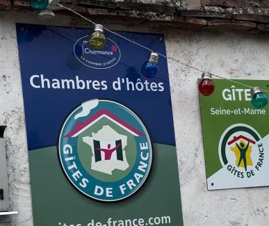 Fericy House | Chambres d'Hôtes de la Vallée Javot