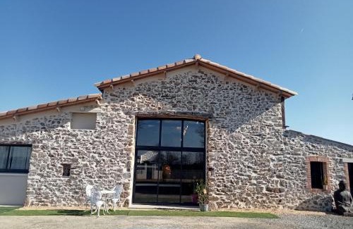 Rocheserviere Bed & Breakfast | Chambres d'hôtes LA GRANGE DU PA de LA GROLLE