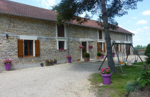Saint-Hilaire-de-Court Bed & Breakfast | Chambres d'Hôtes de la Junchère