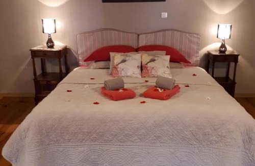 Chazey-sur-Ain Bed & Breakfast | Chambres et Roulotte de La Gentilhommière