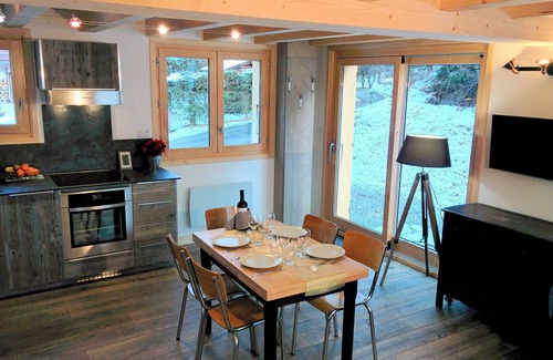 Les Houches Ski Chalet | Chamonix Valley recent, cosy Granit chalet