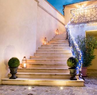 Ay Bed & Breakfast | Champagne Domaine Sacret - AY