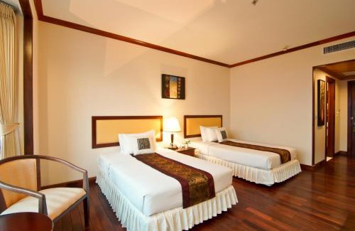 Pakse Hotel | Champasak Grand Hotel