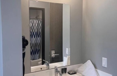 Shepherd Hotel | Champion Inn