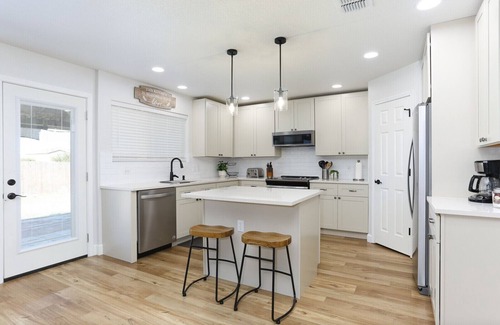 Medina Valley House | Champions Getaway