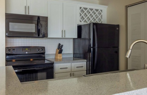Trailer Estates Apartment | ChampionsWalk 2BD 4 - Two Bedroom Apartment, Sleeps 4