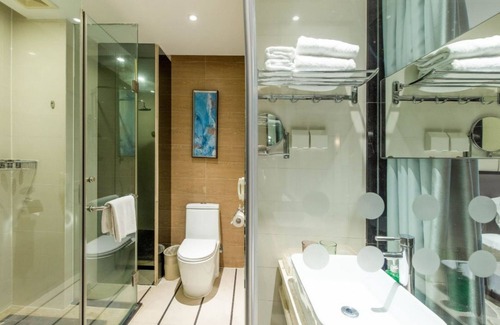 Qingxiu Hotel | Champs Elysees Hotel Ocean City Nanning