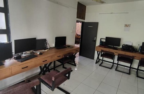 Dadar East Apartment | Chanchal Smruti