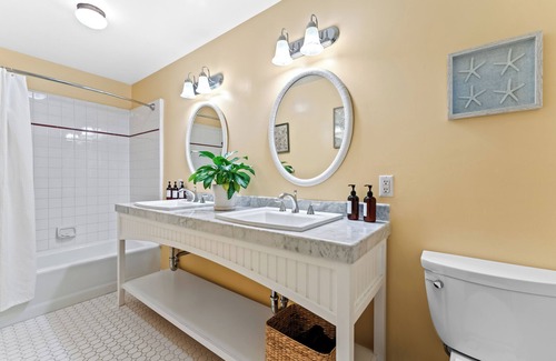 Santa Monica Canyon Bed & Breakfast | Channel Road Inn, A Four Sisters Inn