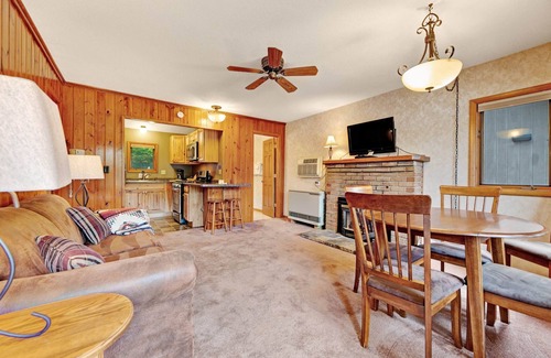 Eagle River House | Chanticleer Inn Villa 4