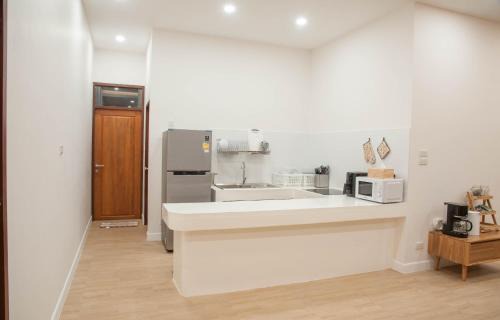 Hat Chao Samran Villa | Chao Sam Ran Pool Villa Phetchaburi หาดเจ้าสำราญ เพชรบุรี ราคาสำหรับ 8 ท่าน