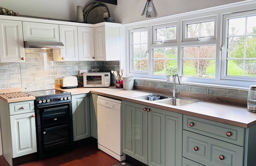 Newport Cottage | Character cottage, rural location 2 miles from the picturesque Newport village