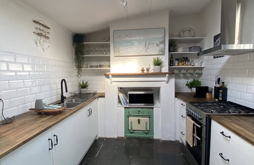 Wallaroo Cottage | Character filled Cottage in Wallaroo, minutes from the beach & town centre