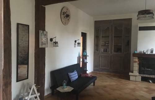 Puymirol House | Character house facing the Medieval city of Puymirol