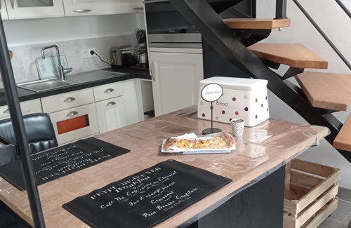 Saint-Nicolas des Eaux Cottage | Character House for 2 with garden - St Nicholas des Eaux