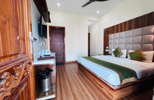 Narainkoti Hotel | Chardham Luxury Cottage With Scenic Mountain View