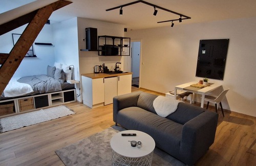 Charleroi Apartment | Charleroi Cozy Home