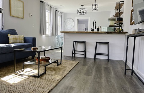 North Charleston House | Charleston Cottage - Minutes from Everything