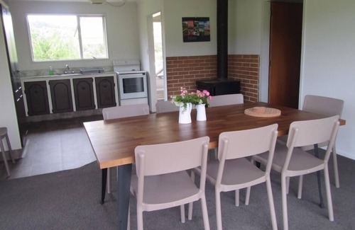 Atarau House | Charlies Farm Cottage - sunny central spot for fishing, swimming, exploring.