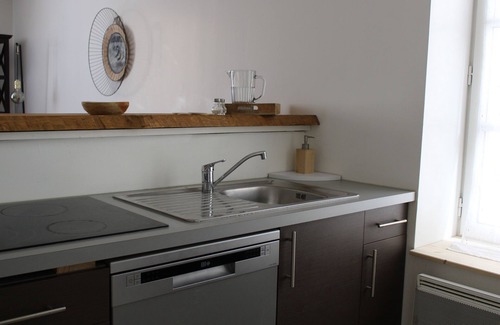 Uzerche Apartment | Charm and history in the heart of a tourist village