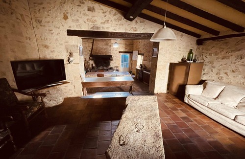 Saint-Michel-de-Montaigne House | Charming house, gite with swimming pool between Dordogne and Saint-Émilion