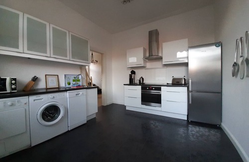 Bad Sachsa Condo | Charm. Stadtfewo, 5 Stars, 2-5 Pers. 120sqm, 2 bedrooms., 2 bathrooms, Dachterr. W-lan