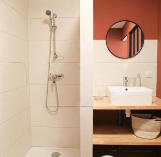 Roussillon-en-Isere Apartment | Charmant appartement T2