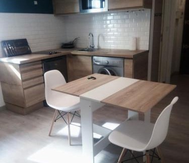 Bastia Apartment | Charmant studio climatisé à 300m du port. Refait à neuf.