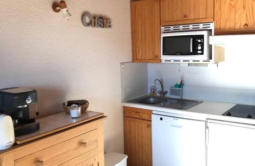 Pyrenees 2000 Apartment | Charmant T2 cabine 6 pers. avec balcon sud, parking privatif à Bolquère - FR-1-592-8