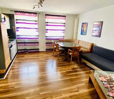 Kaufbeuren Apartment | Charmante 3Zi-Ferienwohnung im Landhausstil