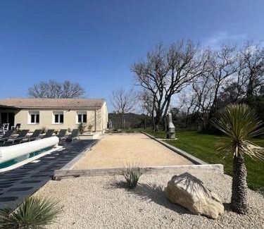Roussas House | Charmante maison a la campagne