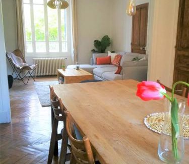 Montbard House | Charmante maison bourguignonne avec grand jardin et parking