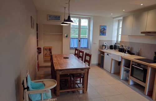La Jonchere House | Charmante Maison de Village Avec Linge-plage 12km