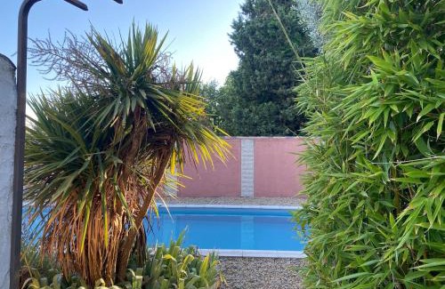 Molleges Villa | Charmante maison - piscine privée, Calme & Nature