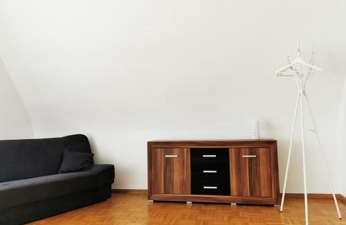 Eiserfeld Apartment | Charmantes Ferienhaus Casa Ella mit Balkon Nähe Kinderklinik